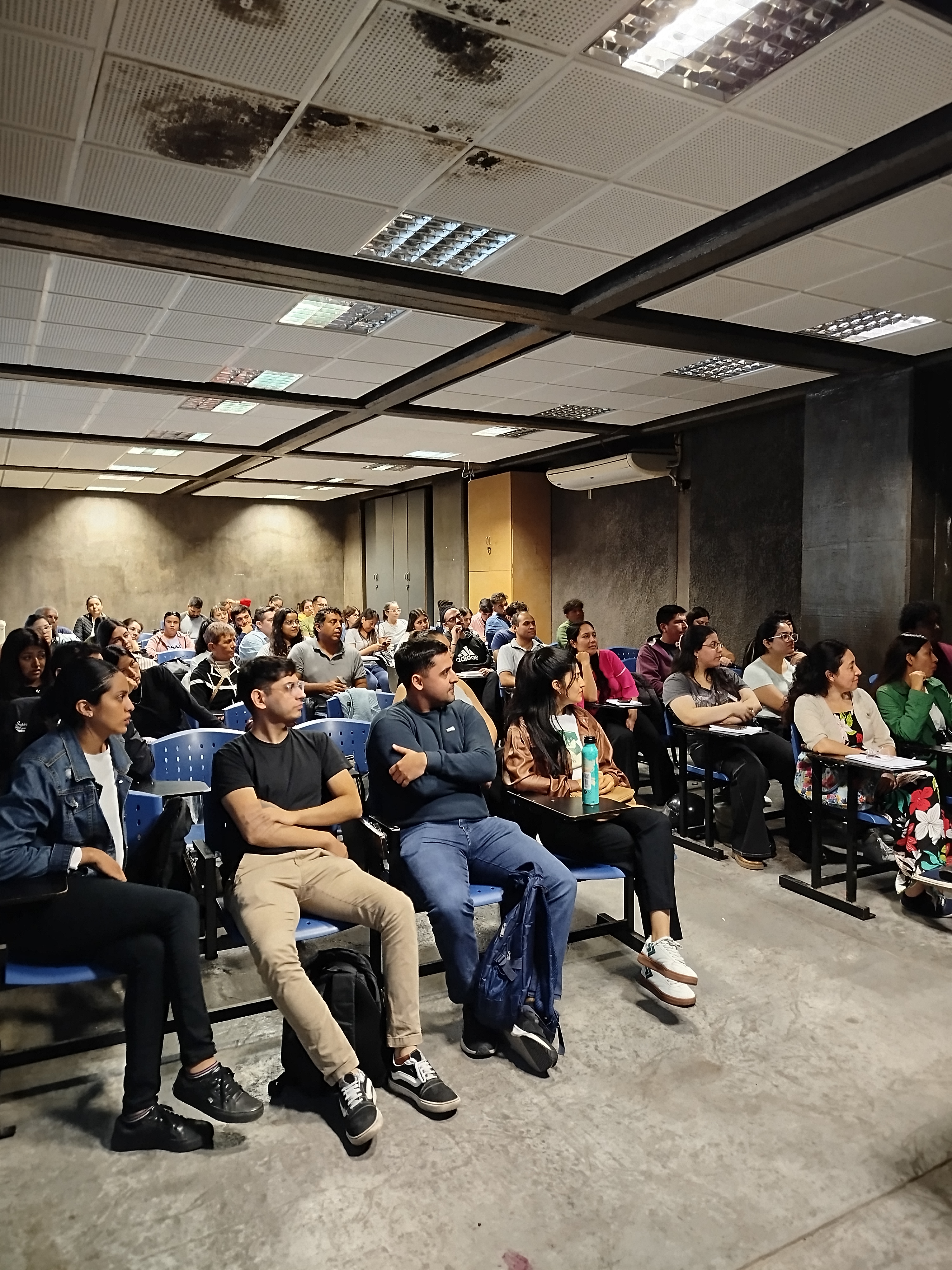 Oratoria y Escritura Creativa